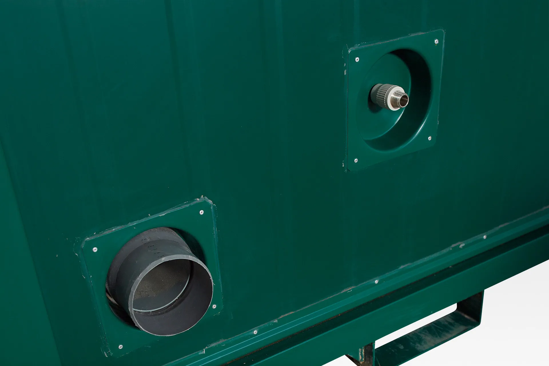 1+1 double mains toilet 8ft x 5ft (green) 1+1 double mains toilet 8ft x 5ft (green)