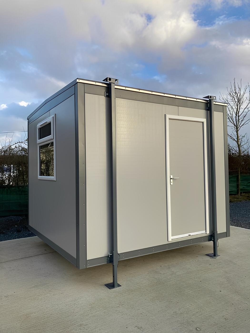 10ft x 10ft jackleg cabin (site cabin) 10ft x 10ft jackleg cabin (site cabin)